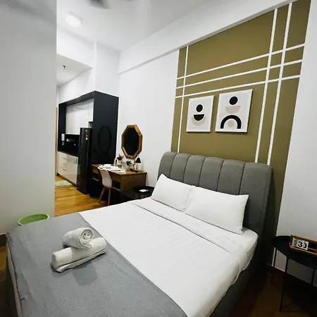 The Luxe Colony Klcc By Sky Pool Apartment Kuala Lumpur Luaran gambar