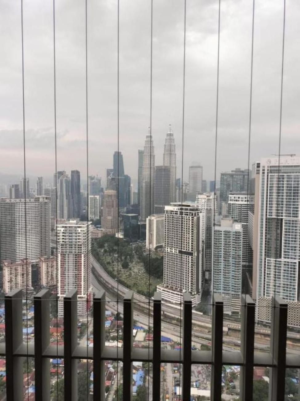The Luxe Colony Klcc By Sky Pool Kuala Lumpur